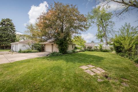936 E Villa Dr, Des Plaines, IL 60016 photo 5