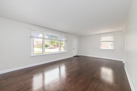 936 E Villa Dr, Des Plaines, IL 60016 photo 15