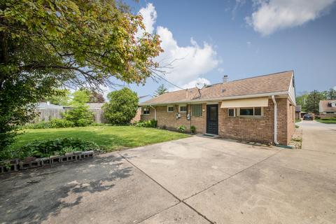 936 E Villa Dr, Des Plaines, IL 60016 photo 3