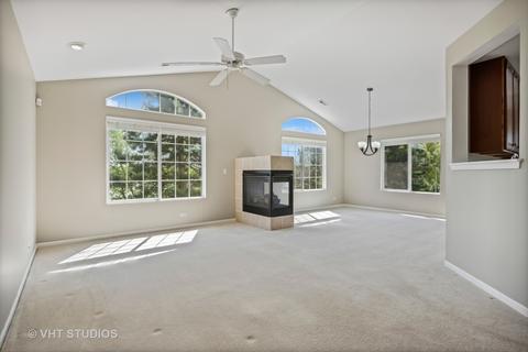 2349 Summerlin Dr, Aurora, IL 60503 photo 3