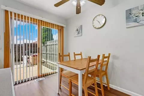 1771 Sessions Walk, Hoffman Estates, IL 60169 photo 5