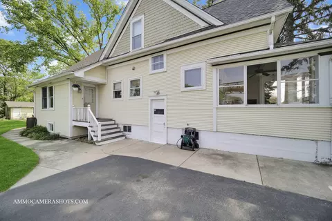 631 W Wesley St, Wheaton, IL 60187 photo 24
