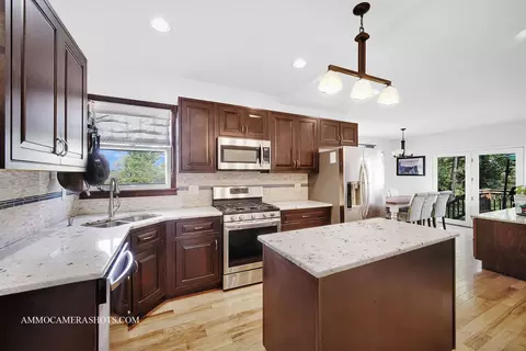 631 W Wesley St, Wheaton, IL 60187 photo 6