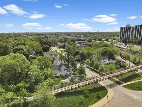 631 W Wesley St, Wheaton, IL 60187 photo 29