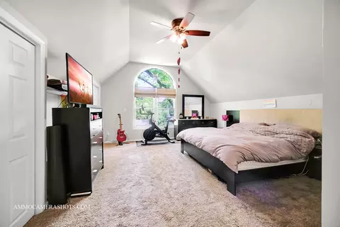 631 W Wesley St, Wheaton, IL 60187 photo 16