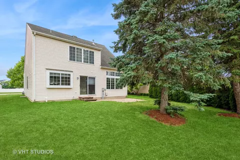 1532 Knoll Crest Dr, Bartlett, IL 60103 photo 4
