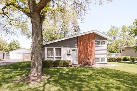 1512 E Miner St, Arlington Heights, IL 60004