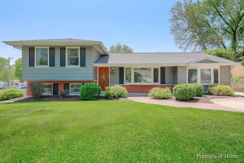22 W431 Teakwood Dr, Glen Ellyn, IL 60137