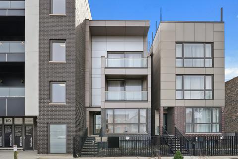 1605 W Ohio St #2, Chicago, IL 60622