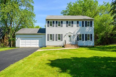 70 Niles Ave, Lake Forest, IL 60045