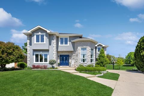 8125 Hess Ave, La Grange, IL 60525