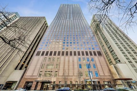 161 E Chicago Ave #32F, Chicago, IL 60611