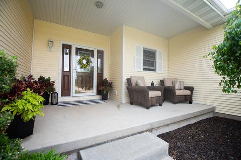 691 Pheasant Run, Dixon, IL 61021 photo 3
