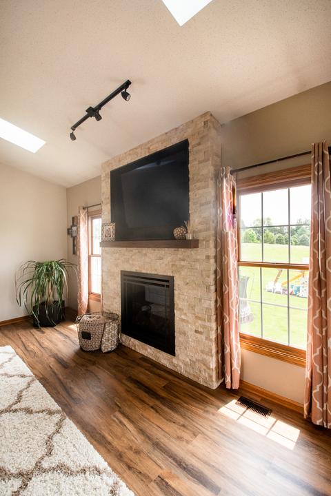691 Pheasant Run, Dixon, IL 61021 photo 7