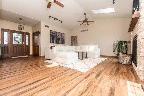 691 Pheasant Run, Dixon, IL 61021 photo 6