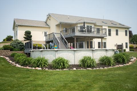 691 Pheasant Run, Dixon, IL 61021 photo 39
