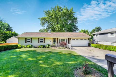 105 E Douglas St, Saint Joseph, IL 61873