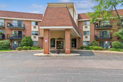 1188 Royal Glen Dr #305, Glen Ellyn, IL 60137