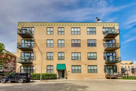 2512 N Bosworth Ave #208, Chicago, IL 60614