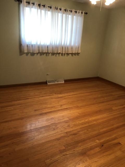 247 Lincoln Ln, Wheeling, IL 60090 photo 9