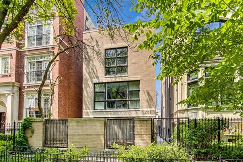 1732 N Mohawk St #C, Chicago, IL 60614