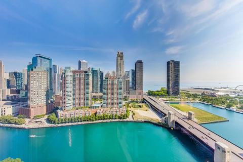 450 E Waterside Dr #2411, Chicago, IL 60601 photo 29