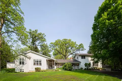 2507 Walkup Rd, Crystal Lake, IL 60012