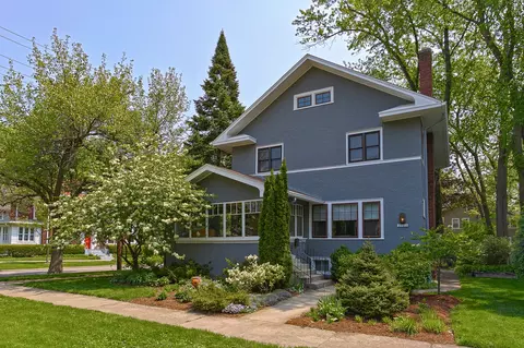 2763 Broadway Ave, Evanston, IL 60201