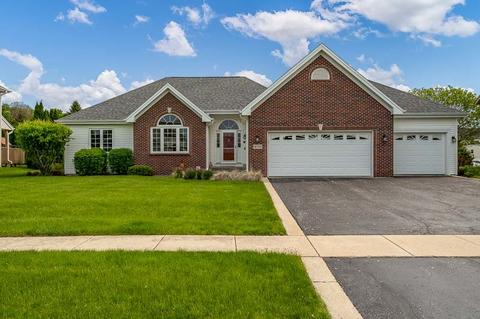 4718 Cabot Ln, Cherry Valley, IL 61016