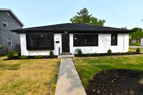 545 Lill St, Barrington, IL 60010