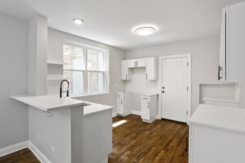 6748 S Champlain Ave, Chicago, IL 60637 photo 7