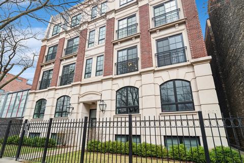1943 N Larrabee St #2S, Chicago, IL 60614