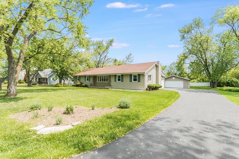 742 S Prairie Rd, New Lenox, IL 60451