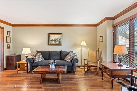 5 Chestnut Ct, Cary, IL 60013 photo 4