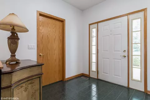 13658 S Redbud Ave, Plainfield, IL 60544 photo 2