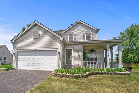 517 Parkside Dr, Carol Stream, IL 60188