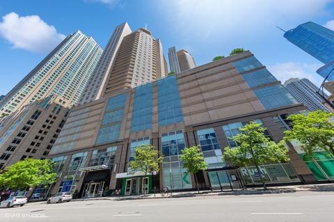 545 N Dearborn St #2203, Chicago, IL 60654
