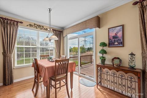 1884 Eton Dr, Hoffman Estates, IL 60192 photo 15