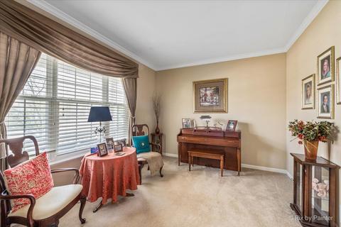 1884 Eton Dr, Hoffman Estates, IL 60192 photo 5