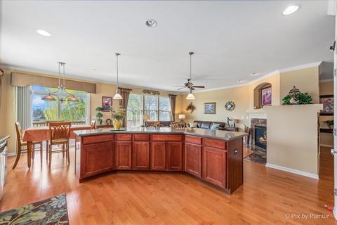 1884 Eton Dr, Hoffman Estates, IL 60192 photo 12