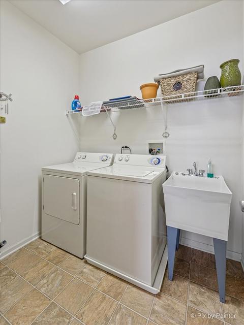 1884 Eton Dr, Hoffman Estates, IL 60192 photo 24