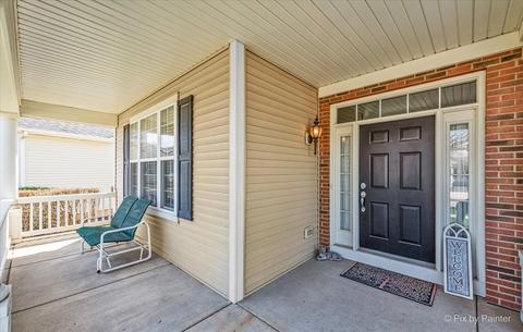 1884 Eton Dr, Hoffman Estates, IL 60192 photo 2