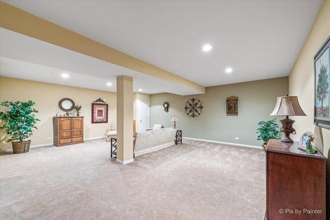 1884 Eton Dr, Hoffman Estates, IL 60192 photo 27