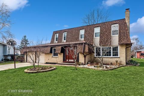 708 Linden Ct, Itasca, IL 60143