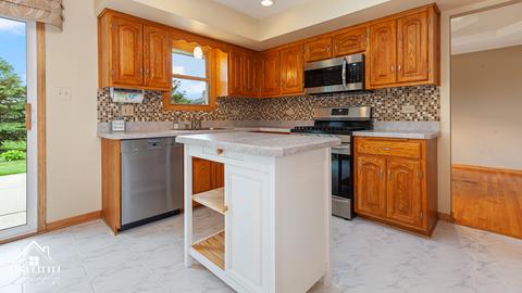 10121 Lancaster Dr, Mokena, IL 60448 photo 12