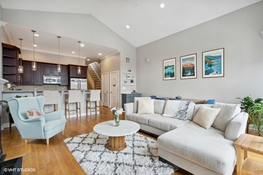  3312 N Kenmore Ave #3, Chicago, IL 60657 photo 3