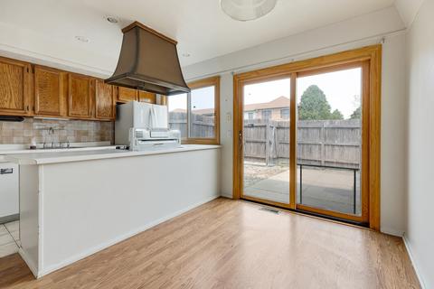 1790 Sessions Walk, Hoffman Estates, IL 60169 photo 7
