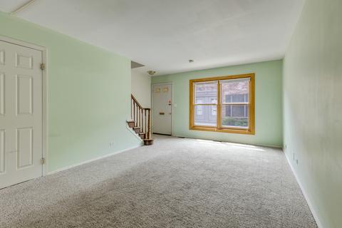 1790 Sessions Walk, Hoffman Estates, IL 60169 photo 3