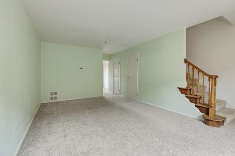 1790 Sessions Walk, Hoffman Estates, IL 60169 photo 4