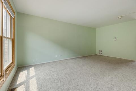 1790 Sessions Walk, Hoffman Estates, IL 60169 photo 5